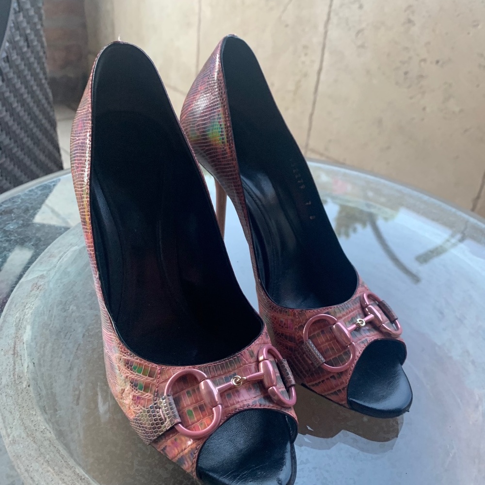 Gucci Metallic Python Peep Toe Pumps - image 7